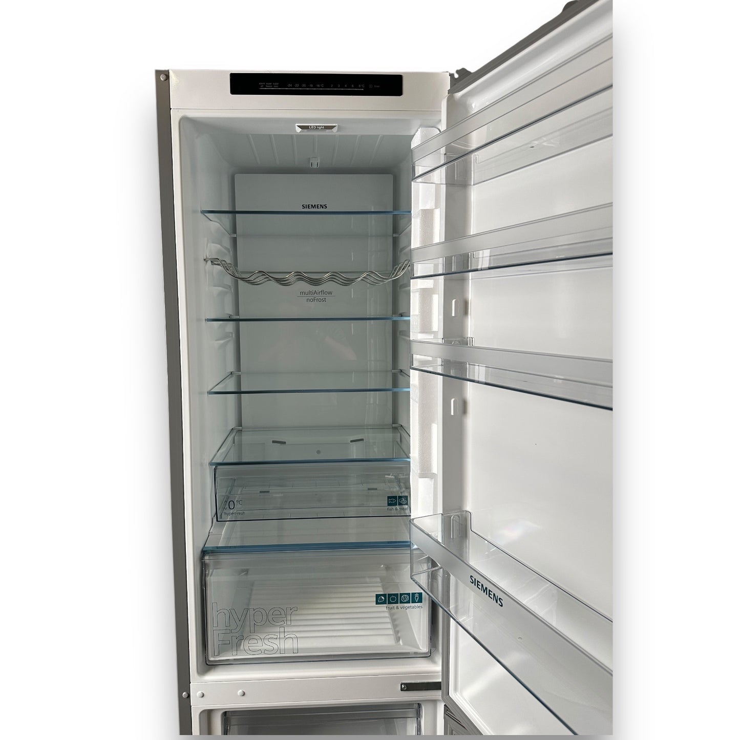 Siemens KG39N2LCF iQ300 Kühlgefrierkombination 203cm hoch, inox-look