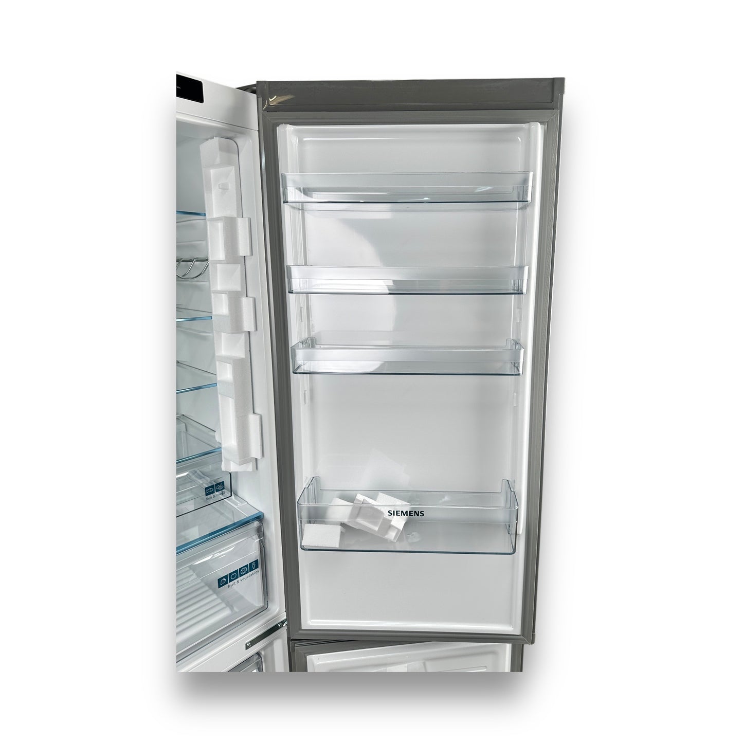 Siemens KG39N2LCF iQ300 Kühlgefrierkombination 203cm hoch, inox-look