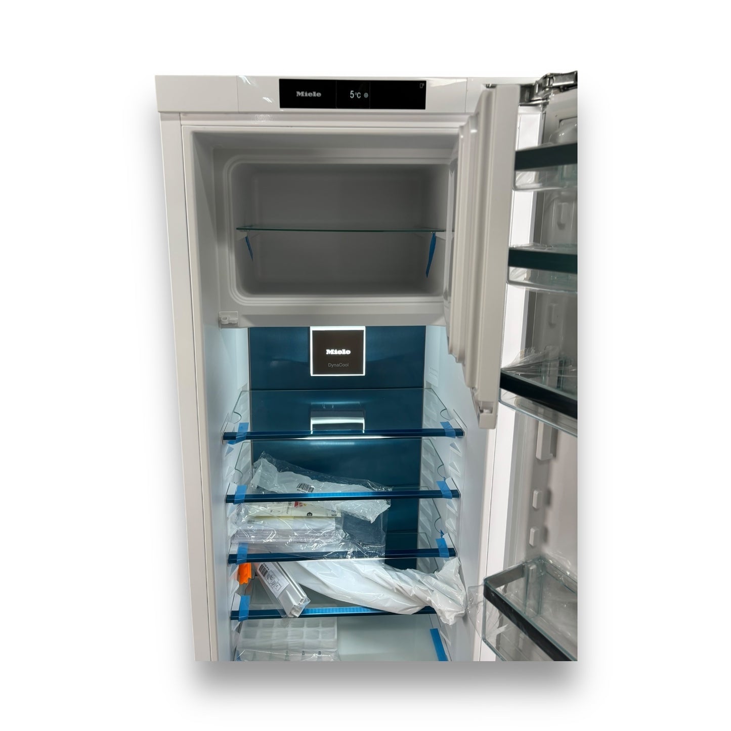Miele K 7774 D Einbau-Kühlschrank mit Gefrierfach 177cm weiß