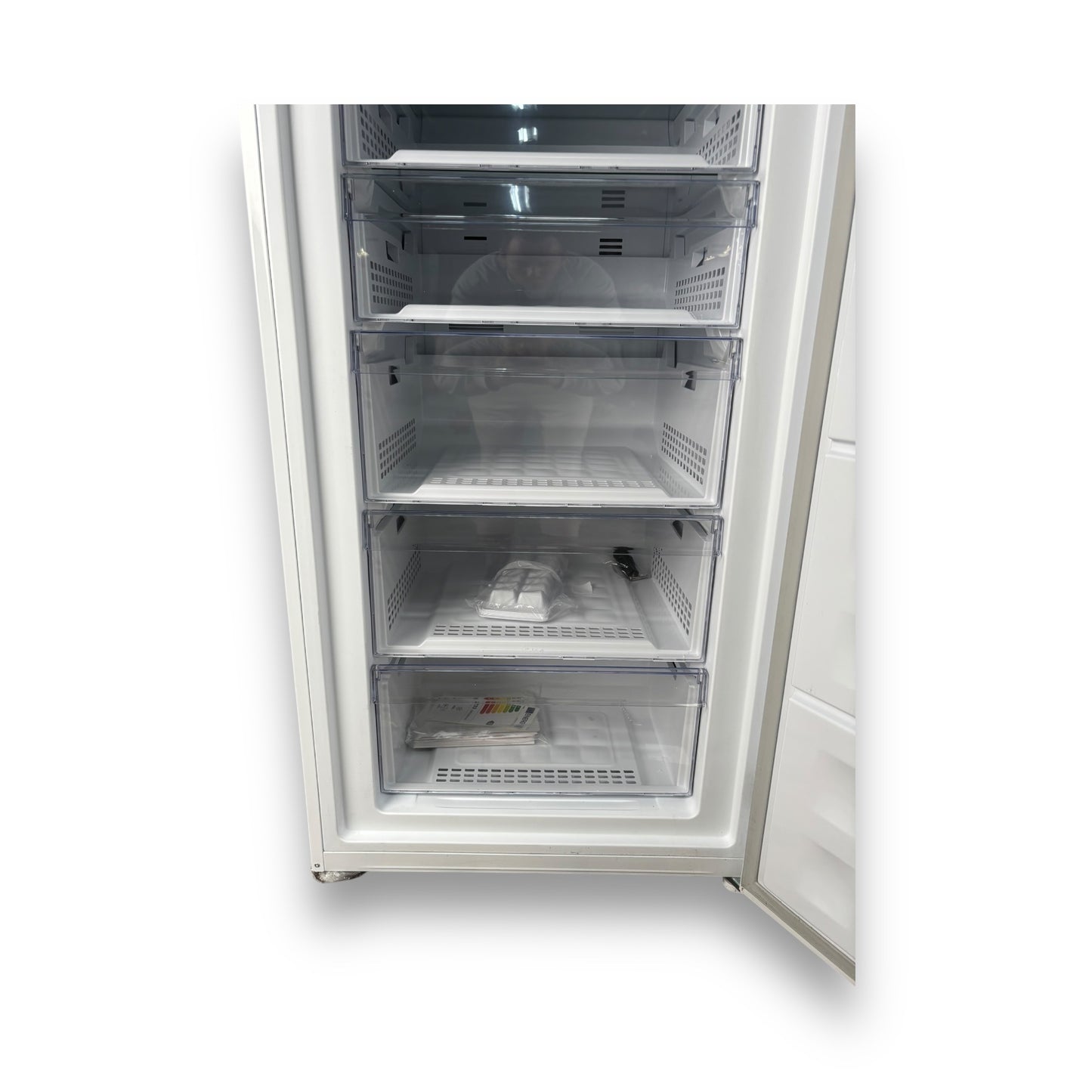 Beko RFNE448E45W Gefrierschrank D, 192 cm hoch