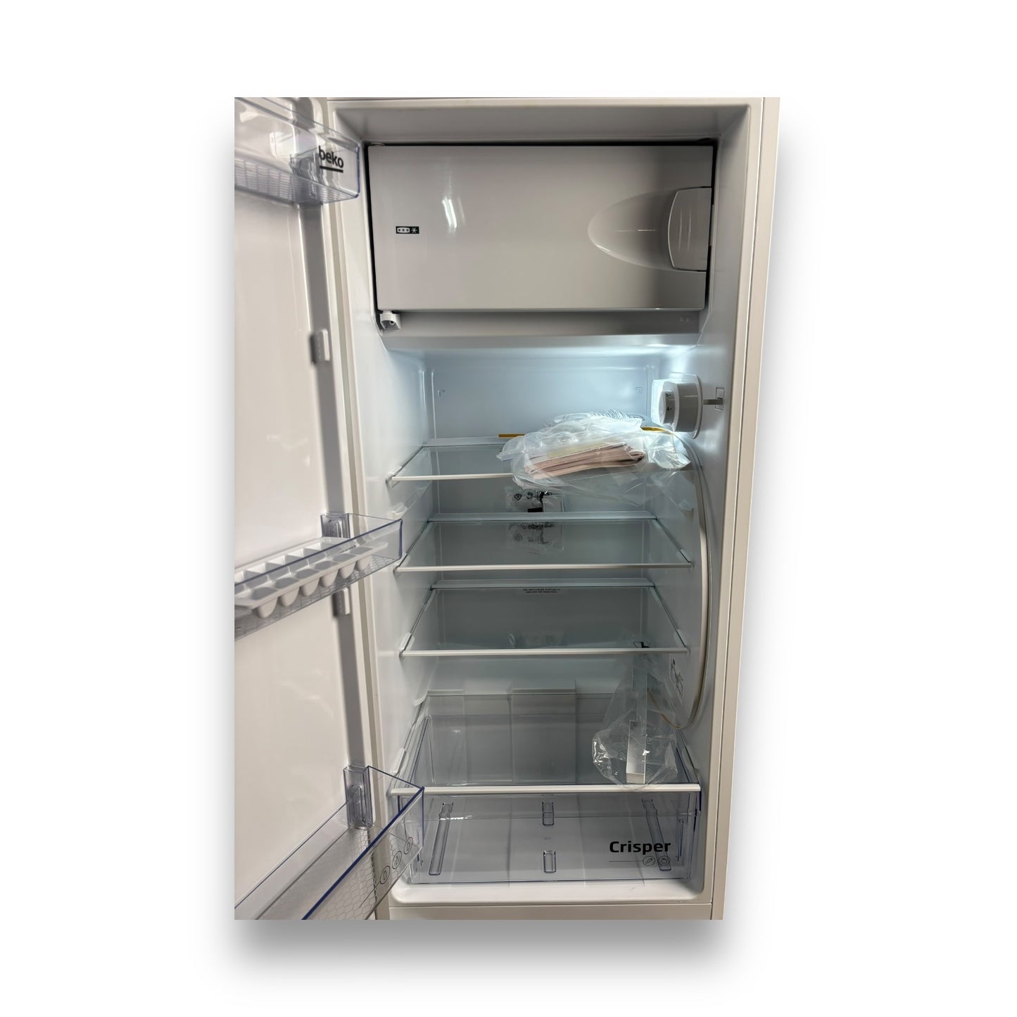 Beko BSSA210K4SN Einbau Kühlschrank 121,5 cm hoch Weiß