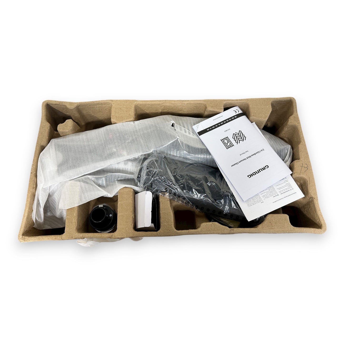 Grundig Akku-Stielstaubsauger 75min Akkulaufzeit, platzsparende Aufbewahrung VCH 9832