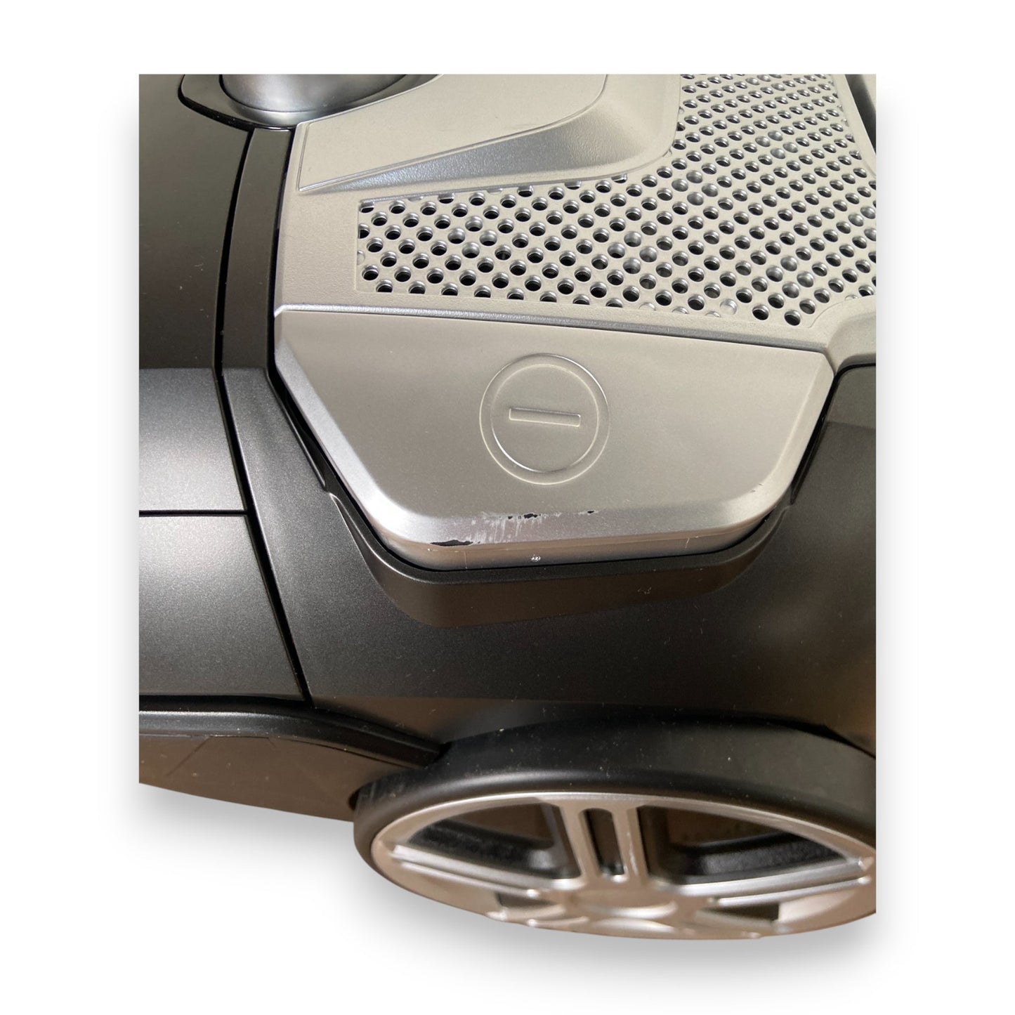 Hanseatic HBVC80012WMC Bodenstaubsauger super silence 800W