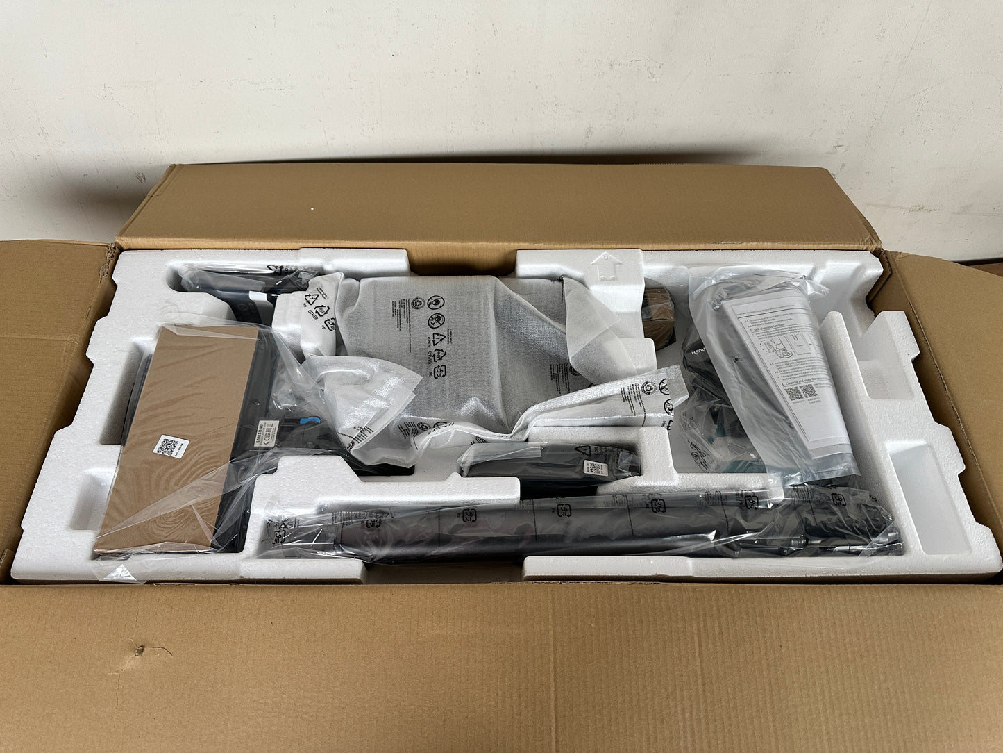 Samsung Akku-Handstaubsauger VS90F40EEK/WD BESPOKE AI Jet Ultra Akku + CompleteClean